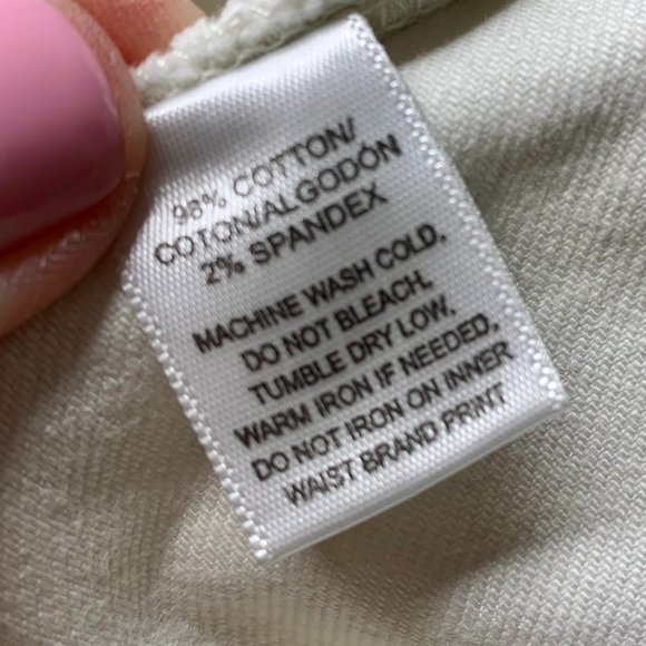 Ann Taylor LOFT Ivory Khaki Paisley Print Stretch Jean Shorts Sz 27/4 - Picture 3 of 5